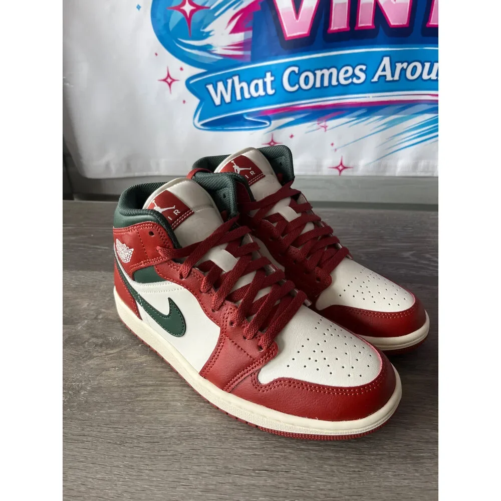 Nike Air Jordan 1 Mid (Size M7.5)